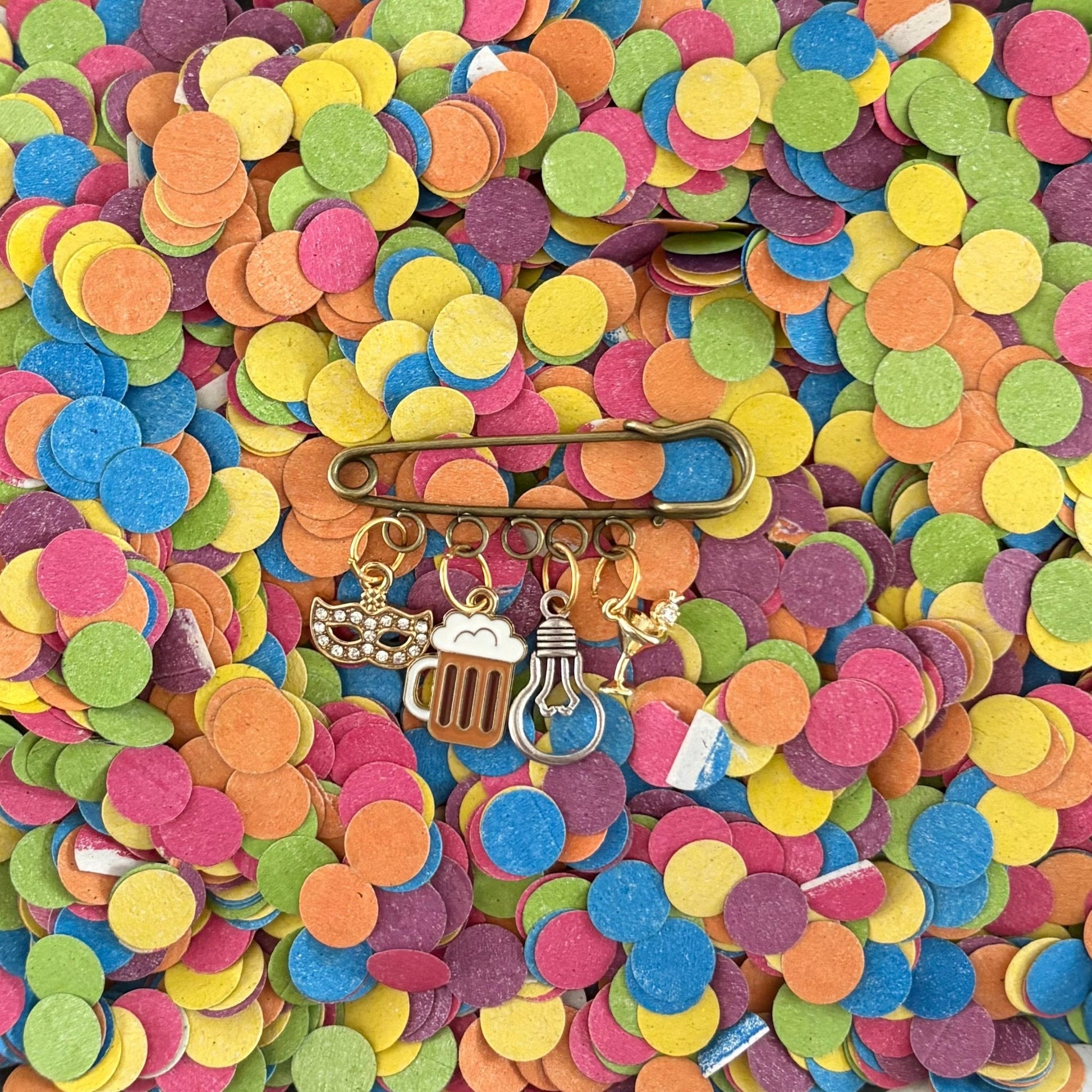 Lampegat carnaval speld - Lauré